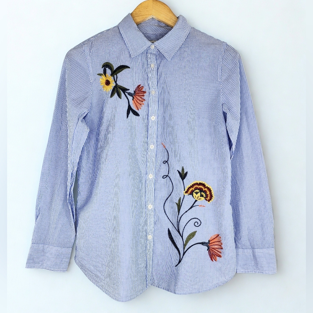 Talbots Blue Pinstripe Floral Embroidered Button-Down Shirt Women’s Size SP